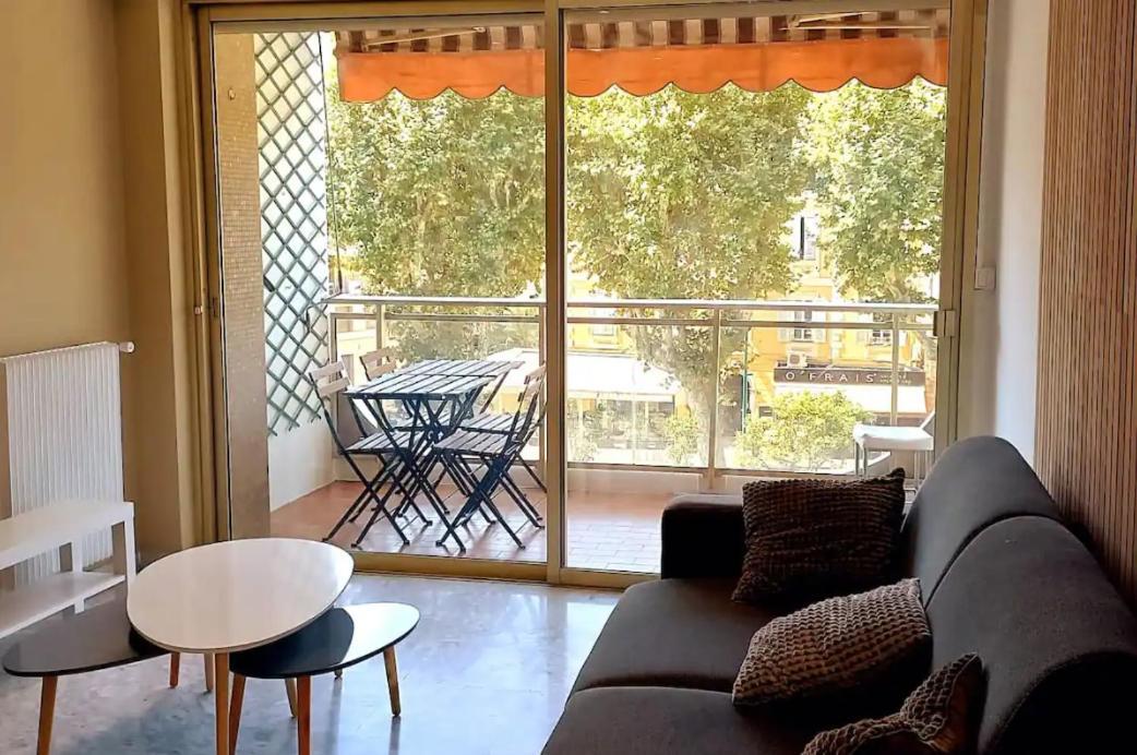 Immeuble Le Regency, Appartement 4 Pieces, 80 Metres De La Plage Ментона Екстериор снимка