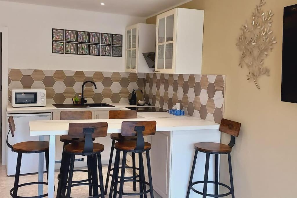 Immeuble Le Regency, Appartement 4 Pieces, 80 Metres De La Plage Ментона Екстериор снимка