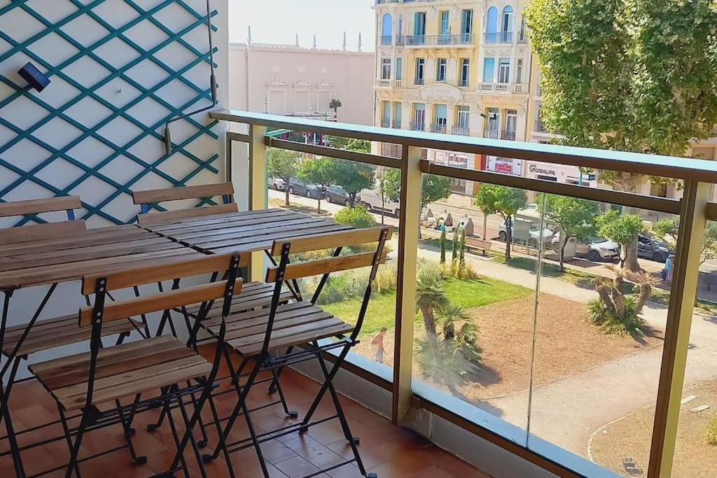 Immeuble Le Regency, Appartement 4 Pieces, 80 Metres De La Plage Ментона Екстериор снимка